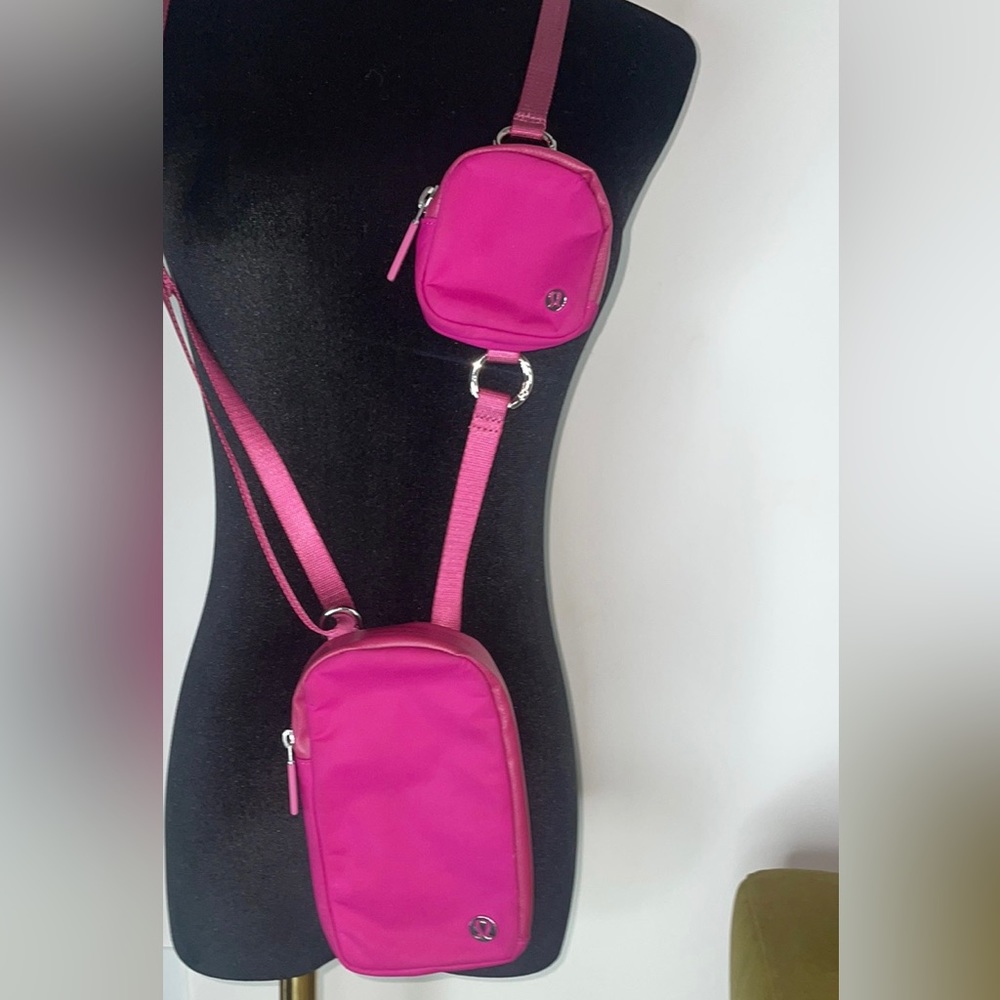 Rare Lululemon  Magenta Mini Crossbody Everywhere Bag
